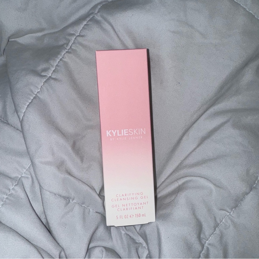 BRAND NEW Kylie Skin Clarifying Cleansing Gel